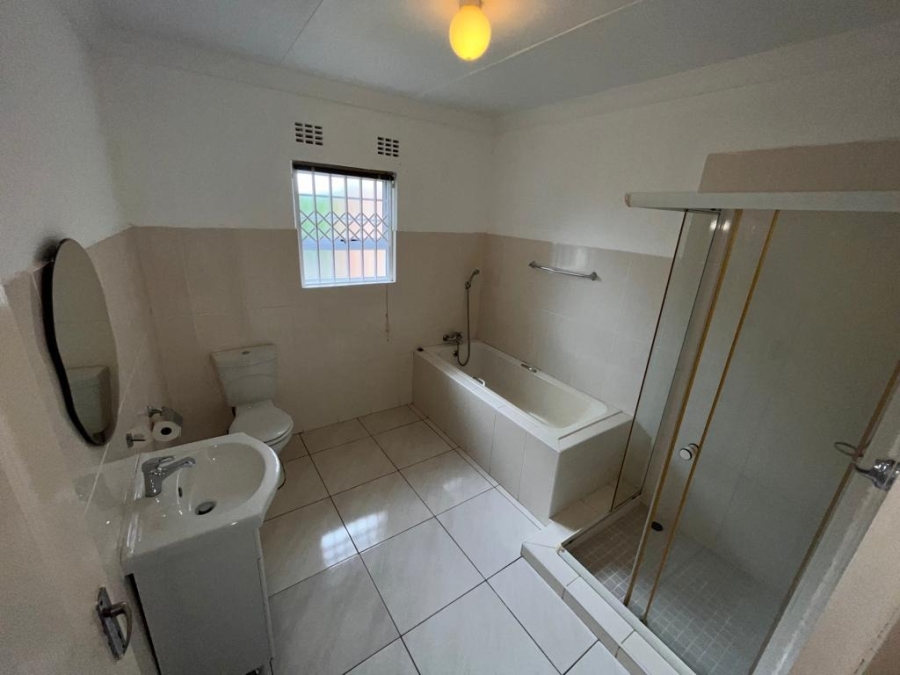 To Let 3 Bedroom Property for Rent in Beacon Bay Eastern Cape